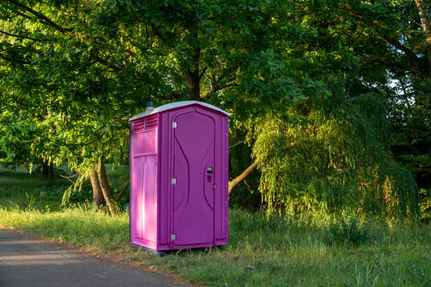 Porta potty delivery and setup in Indian Rocks Beach, FL